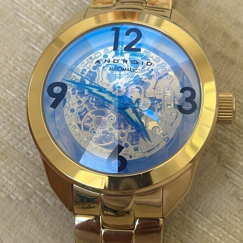 ANDROID automatic watch